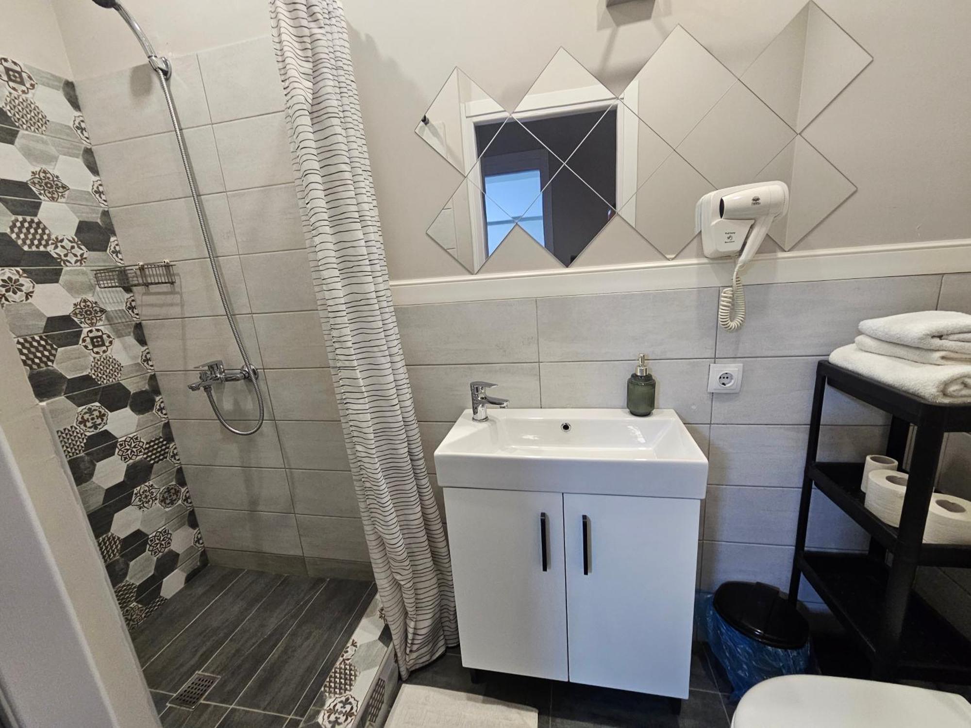 Apartament With Terras キシナウ エクステリア 写真