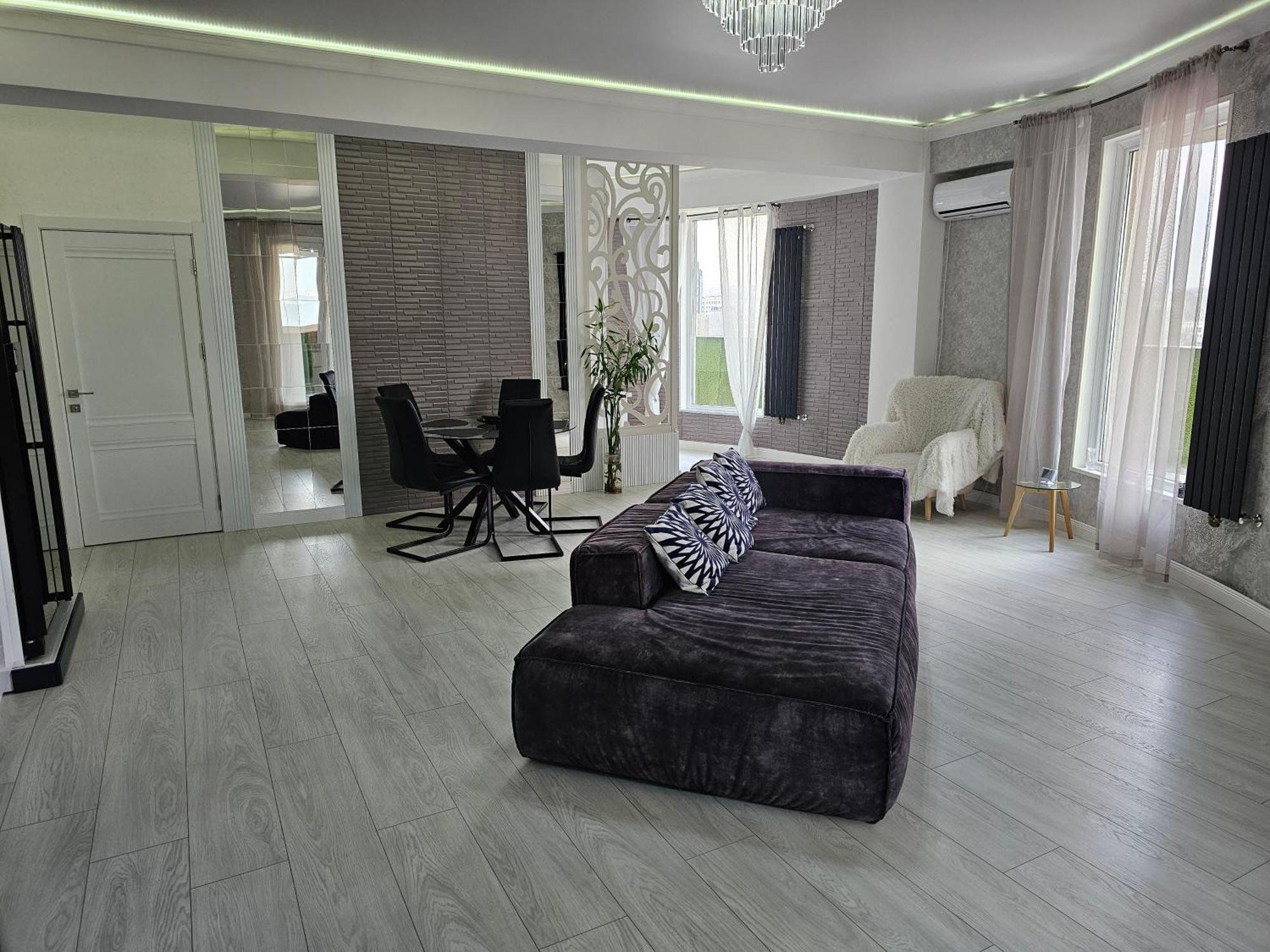 Apartament With Terras キシナウ エクステリア 写真
