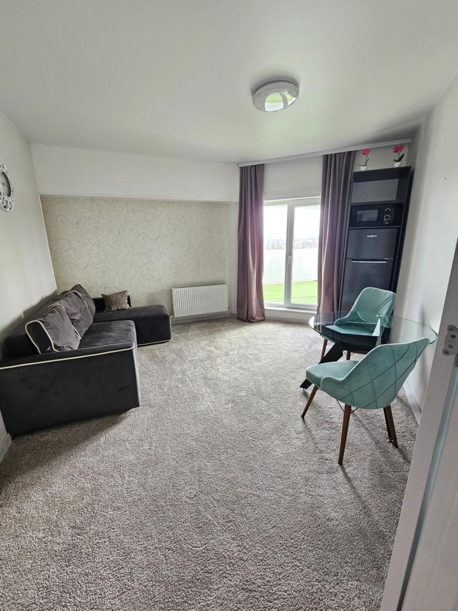Apartament With Terras キシナウ エクステリア 写真