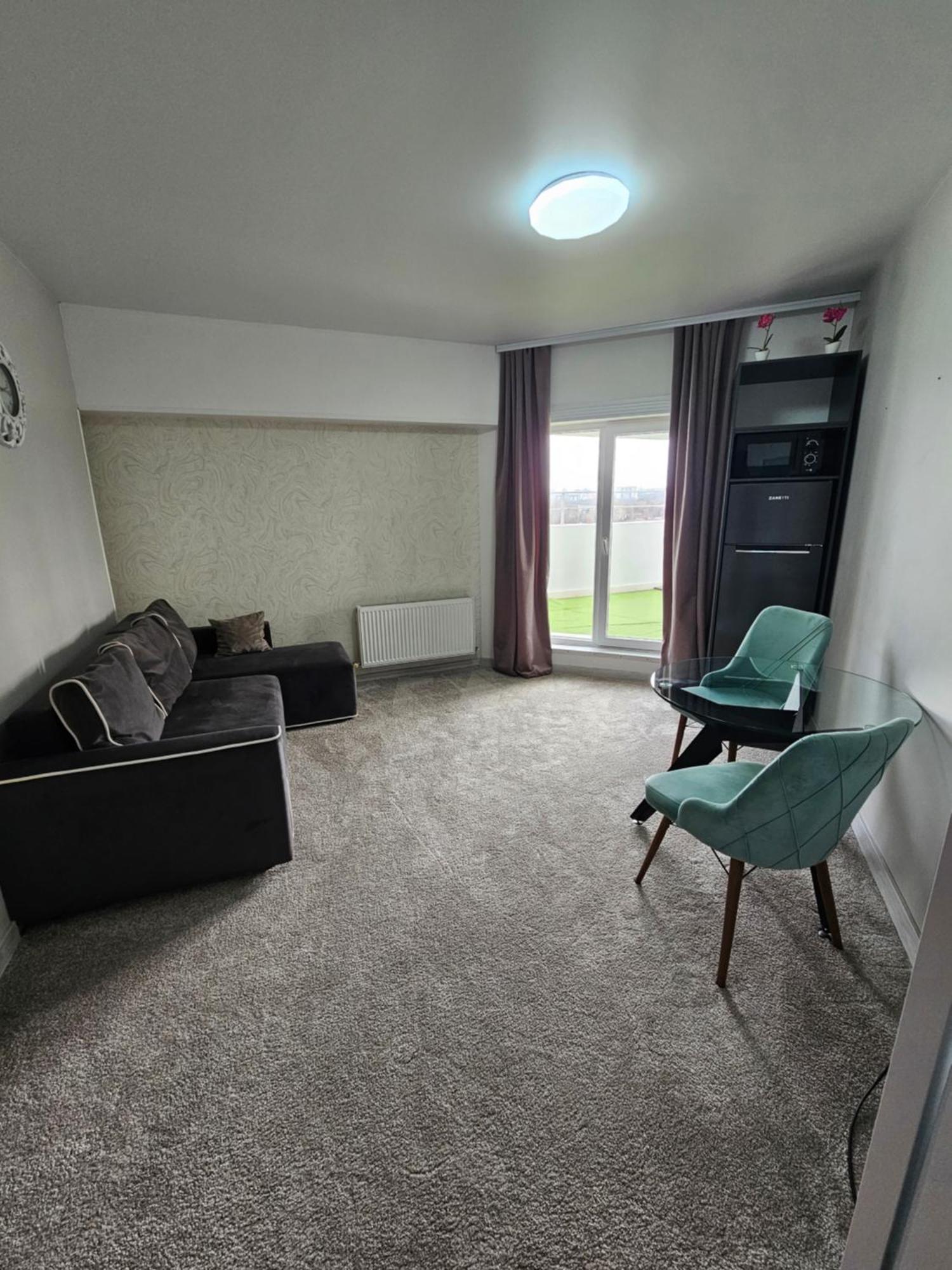Apartament With Terras キシナウ エクステリア 写真